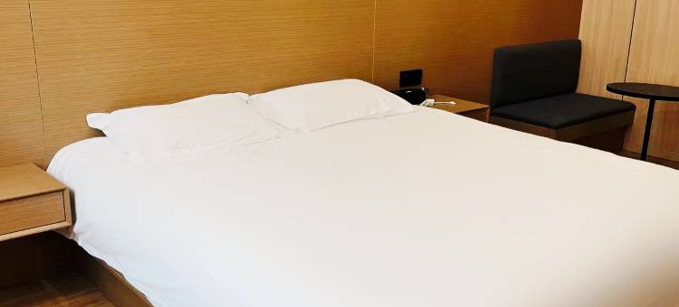 康县怡周轻居酒店图片