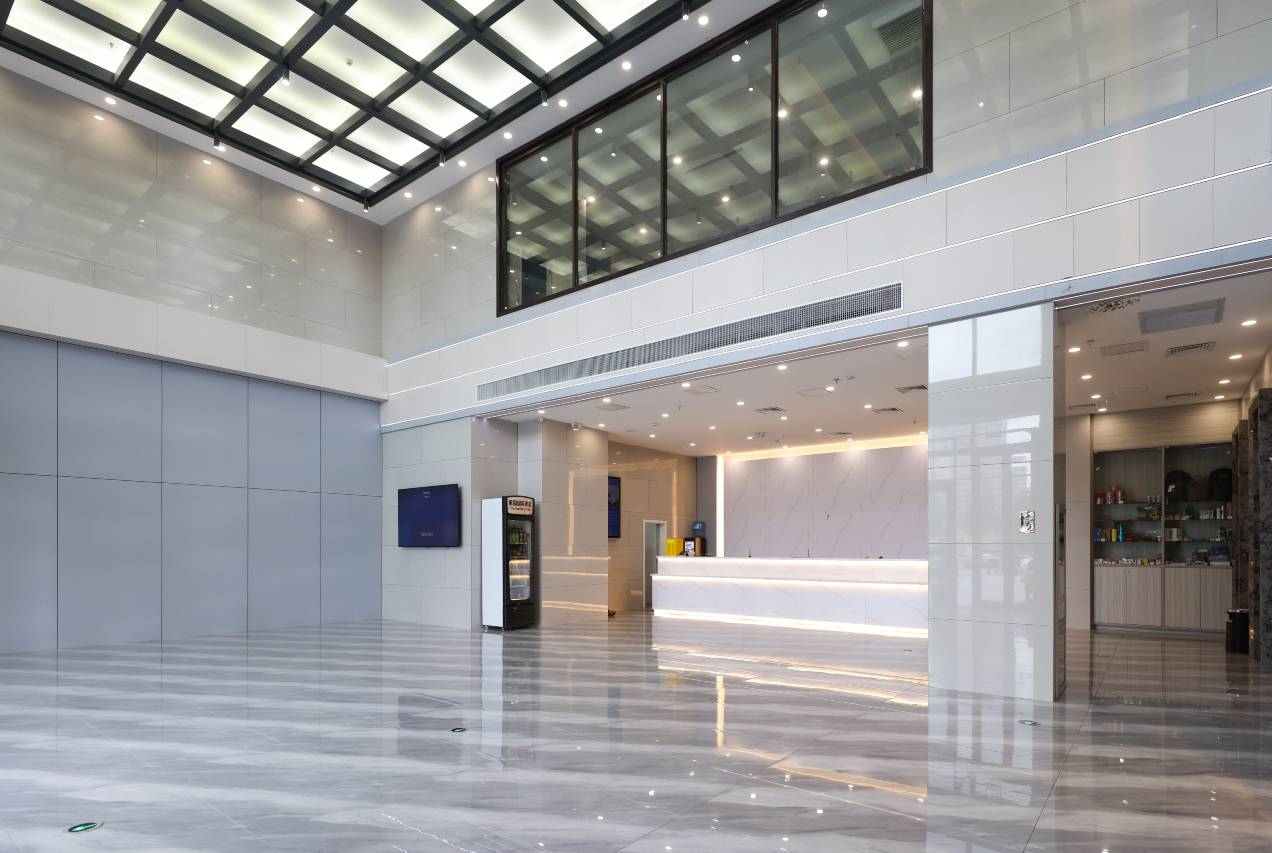 庭园国际酒店(长春站北进站口万达广场店)