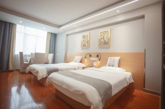 如家派柏云酒店(扬州宝应安宜东路店)