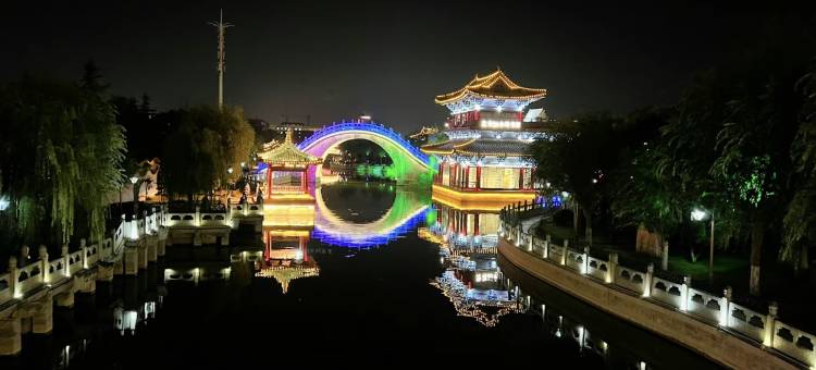 开封跨时代电竞酒店(鼓楼广场店)图片
