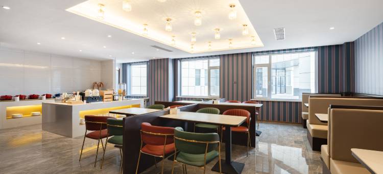 如家颐悦丽晶清雅酒店(沈阳滑翔盛京医院万达广场店)图片