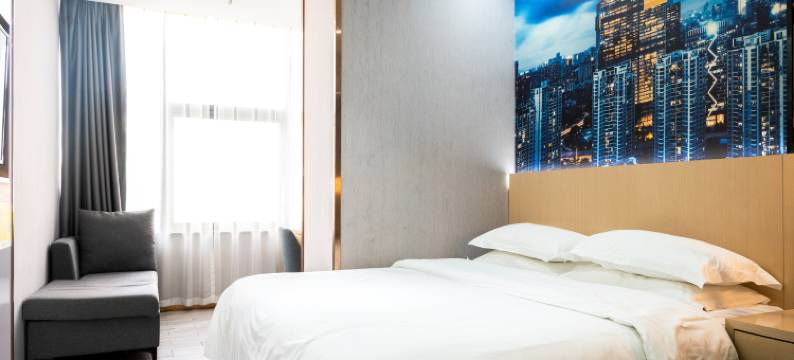 润豪酒店(深圳坂田北五和地铁站店)图片