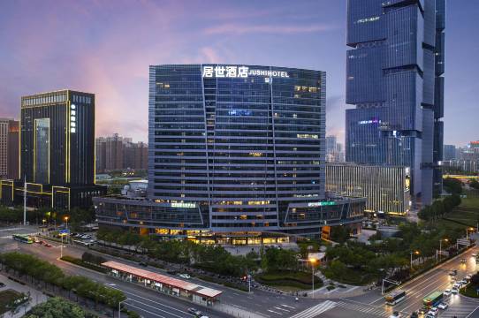 居世酒店(郑州东站郑东万象城店)