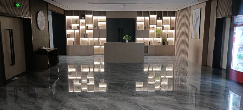 菲曼星空宿电影电竞酒店(湖州市衣裳街店)图片