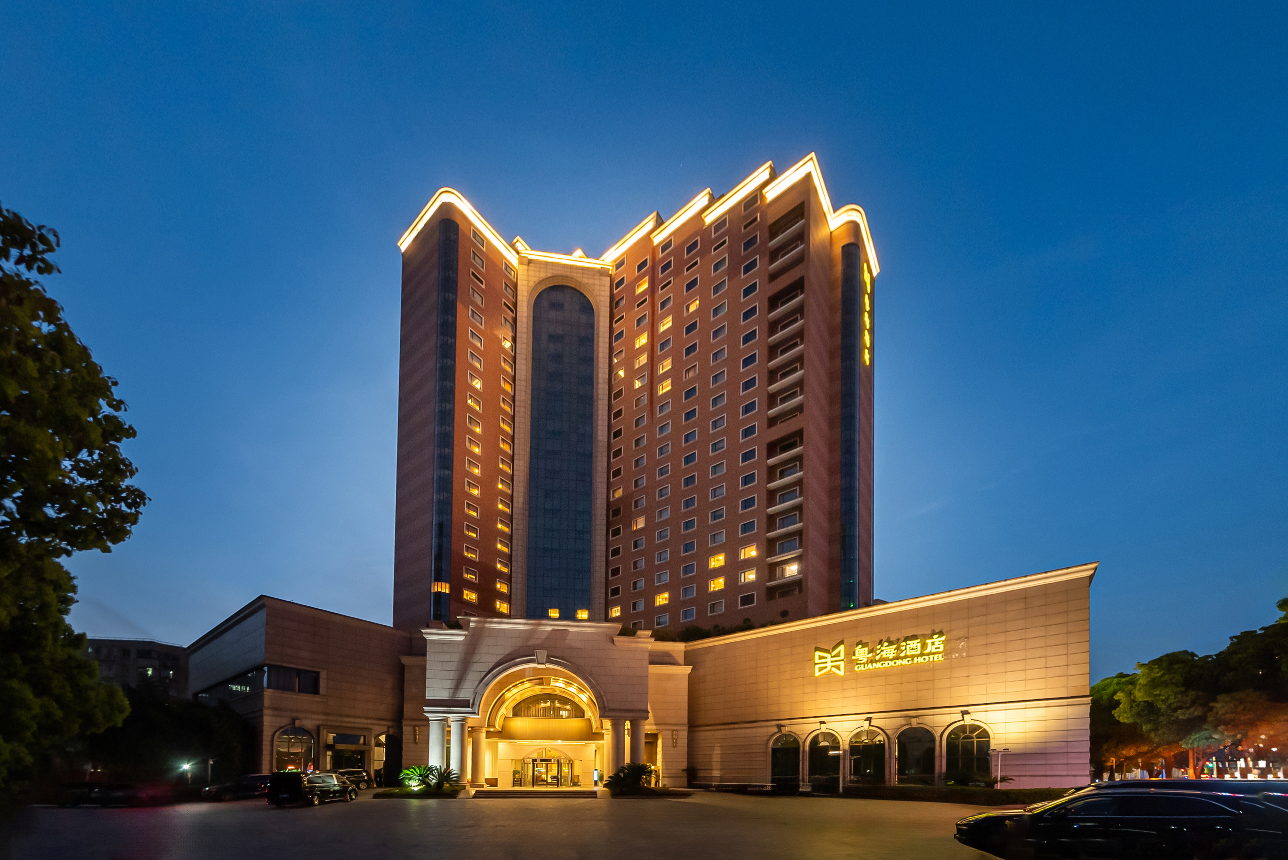 Guangdong Hotel ShanghaiOver view