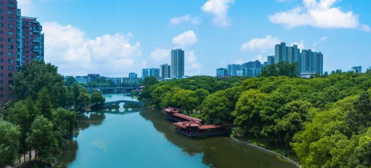 丽橙酒店·智(枝江七星广场五柳公园店)图片