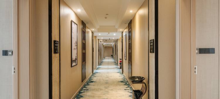 由里尚雅·智慧酒店(遂宁观音湖湿地公园店)图片