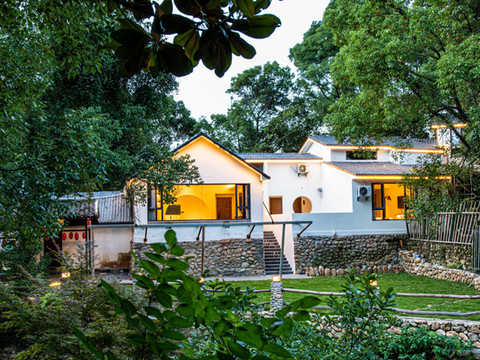 花筑·来归大路王民宿(东林寺庐山索道店)
