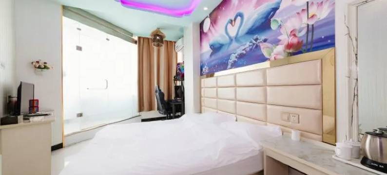 铭阳电竞酒店(郑州高铁东站店)图片