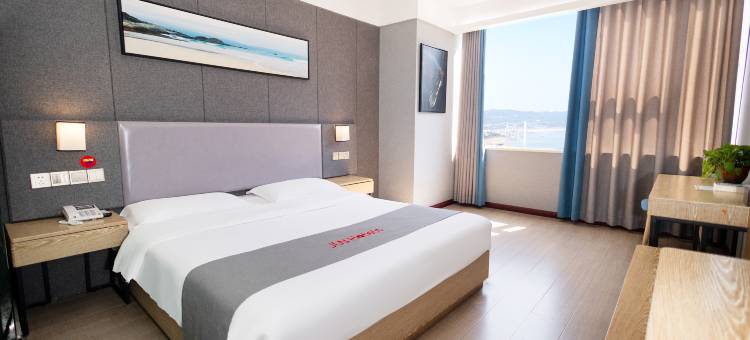 骏怡精选酒店(重庆万州高笋塘广场店)图片