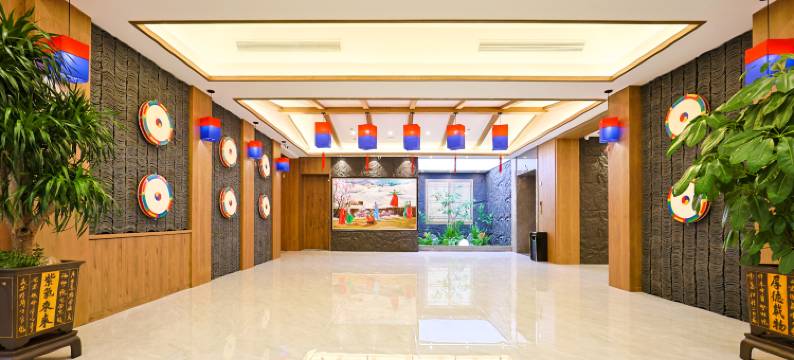 鲜舍度假酒店(延吉延边大学西市场店)图片