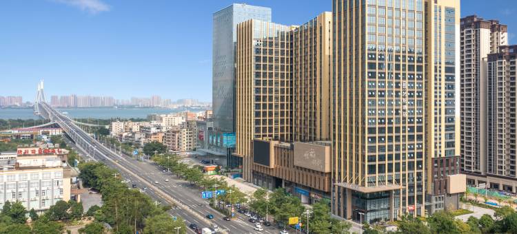 艺龙酒店(湛江海湾大桥店)图片