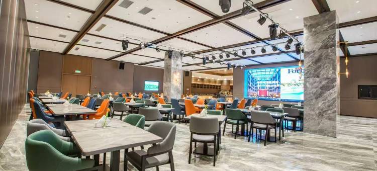 丽斯MAX酒店(淮河路步行街大东门地铁站店)图片