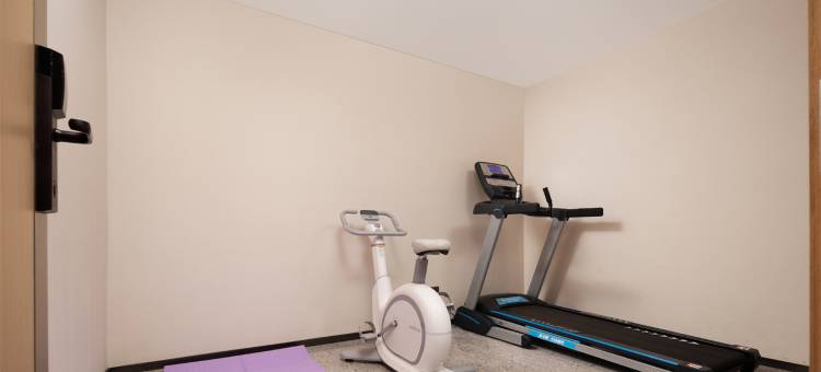 IU酒店(南阳师范学院卧龙岗景区游客服务中心店)图片