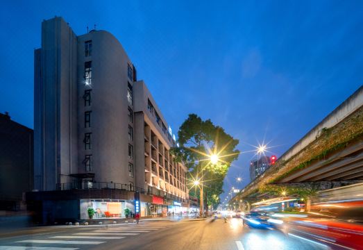 Xishang Hotel (Chengdu Yipin World Yihan Road East Subway Station) Hotel Overview