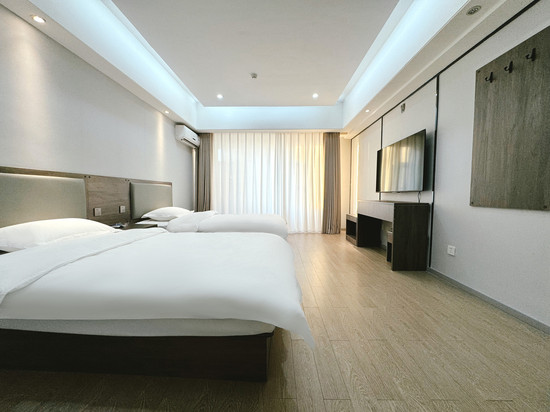 美元居酒店(四平万达广场高铁站店)