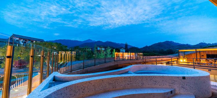 云孚里云宿·云水居私汤度假民宿 (峨眉山游客中心店)图片