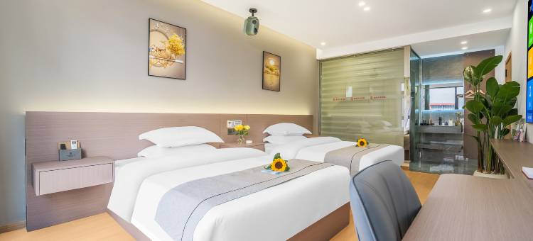 楚雄盛世年华轻奢酒店(彝海公园店)图片