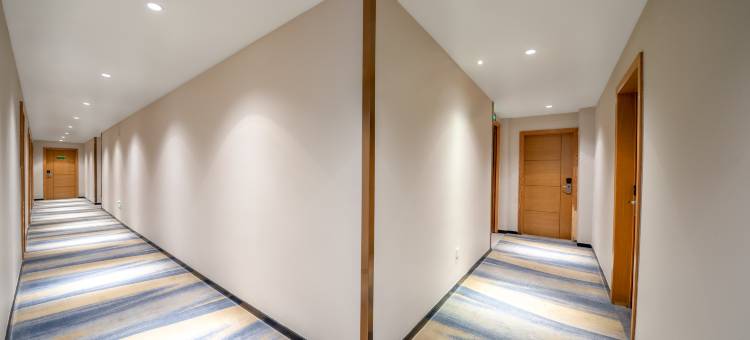 精通酒店(柳州五星步行街青云民生市场店)图片