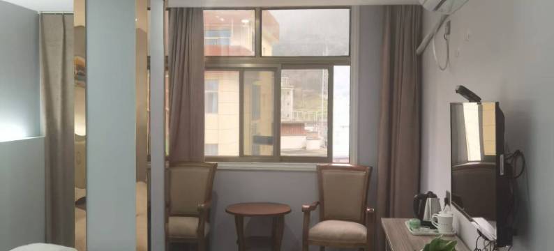 镇巴锦雅商务酒店图片