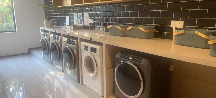 爱电竞酒店(烟台南大街火车站店)图片