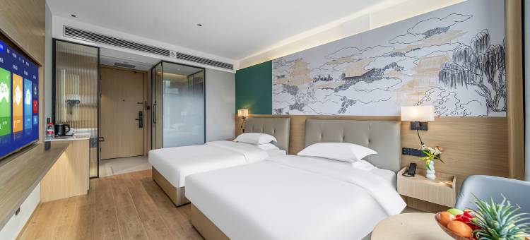 艺龙瑞云酒店(黄山风景区南大门寨西换乘中心店)图片