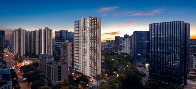 凯里亚德酒店(重庆大渡口步行街新山村轻轨站店)图片