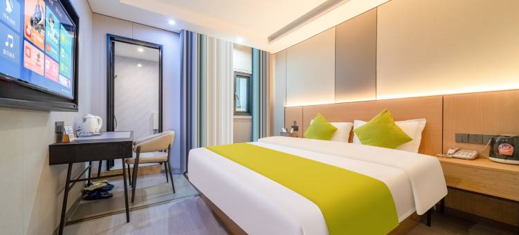 美辰主题酒店(贵阳观山湖公园林城西路地铁站店)图片