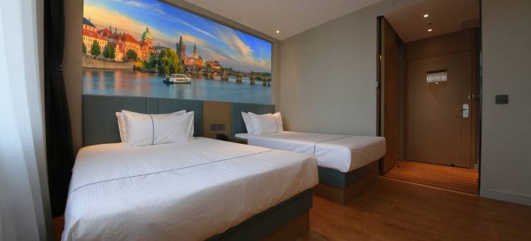 如家颐悦丽晶清雅假日酒店(沈阳中街故宫店)图片