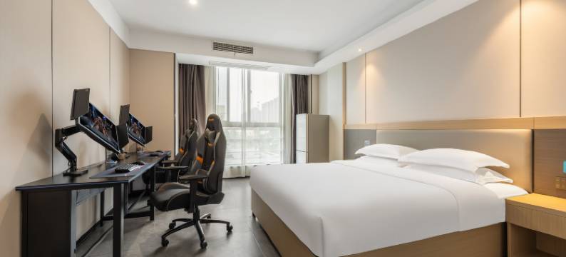 爱电竞酒店(东南大学九龙湖校区诚信大道地铁站店)图片