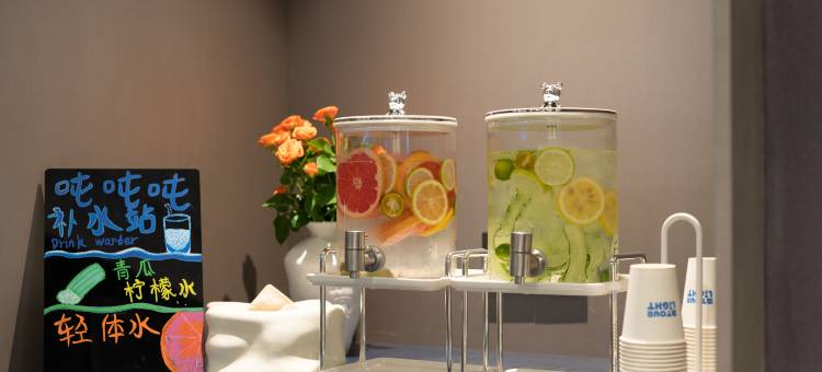 北京五棵松解放军301医院轻居酒店图片