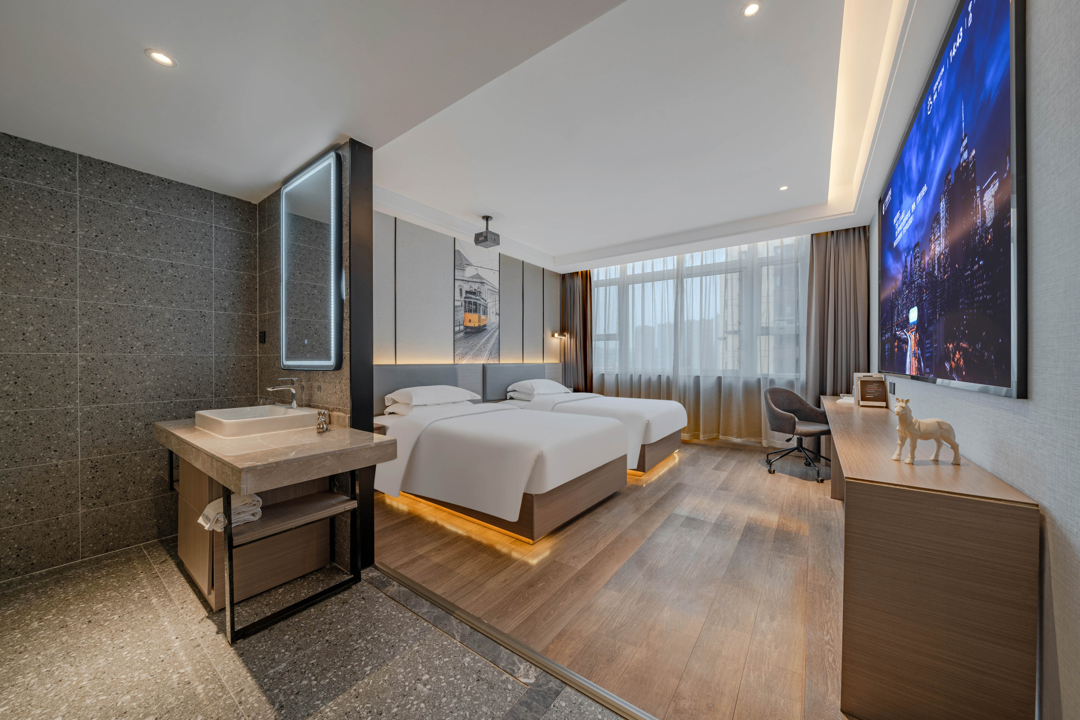 Guangzhou Jiulong Hotel (Fenggang Pedestrian Street Wisdom New City Branch)Over view