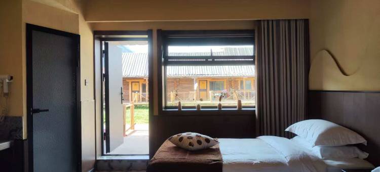 喀纳斯小九月·Forest Cottage(喀纳斯景区店)图片