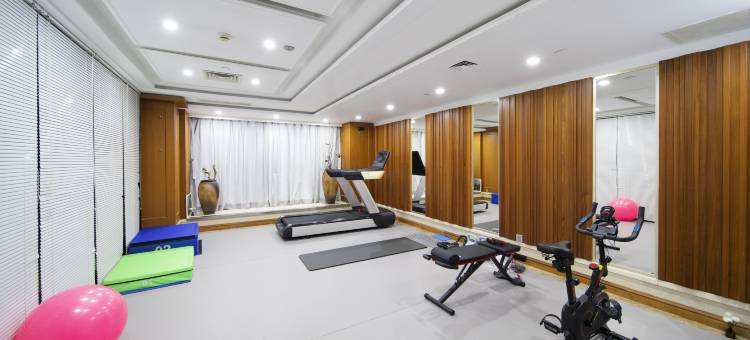 雅斯特国际酒店(深圳国际会展中心沙井地铁站店)图片