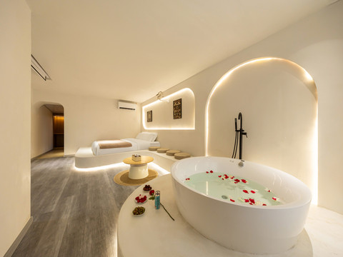 花筑·安代稻田居民宿(查干湖站店)