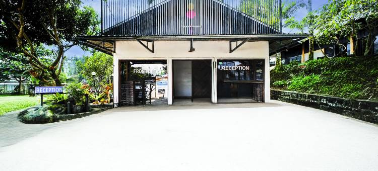 Belvilla 茂物靠近 Citra Alam Riverside(原阿里斯比鲁酒店)(Belvilla Bogor near Citra Alam Riverside formerly Aries Biru Hotel)图片