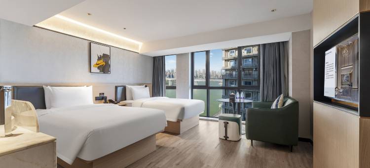 欢漫高空江景酒店(重庆洪崖洞解放碑步行街店)图片