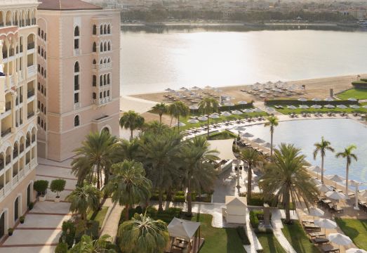 The Ritz-Carlton Abu Dhabi, Grand Canal Hotel Overview