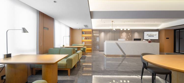 美丽豪酒店(南宁安吉万达苏卢地铁站店)图片