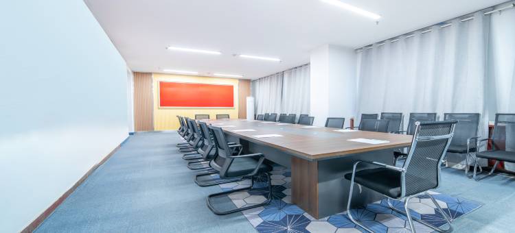 朗际酒店(红山公园店)图片