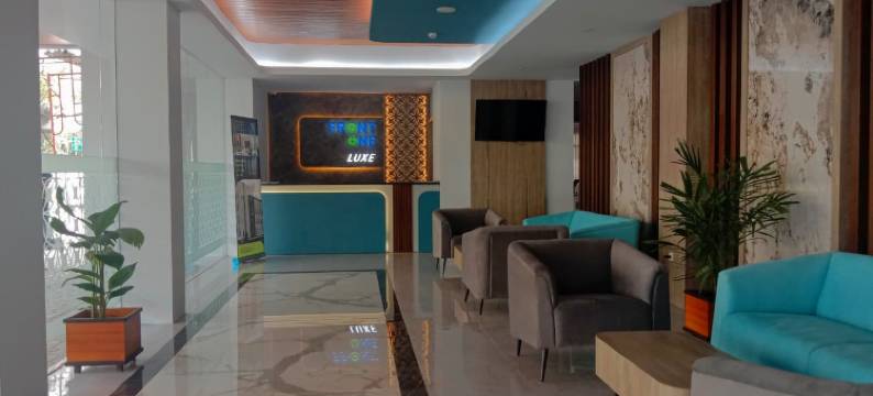 Front One Luxe酒店 梭罗(Front One Luxe Hotel Solo)图片