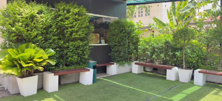 OYO 75446 特拉维斯因塔马拉49号酒店(OYO 75446 Travis Inthamara 49)图片