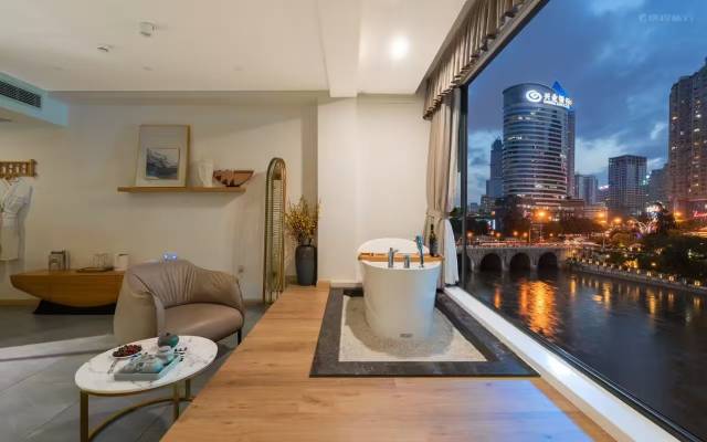 美岸·燕舍河畔观景民宿(贵阳甲秀楼青云市集店)图片