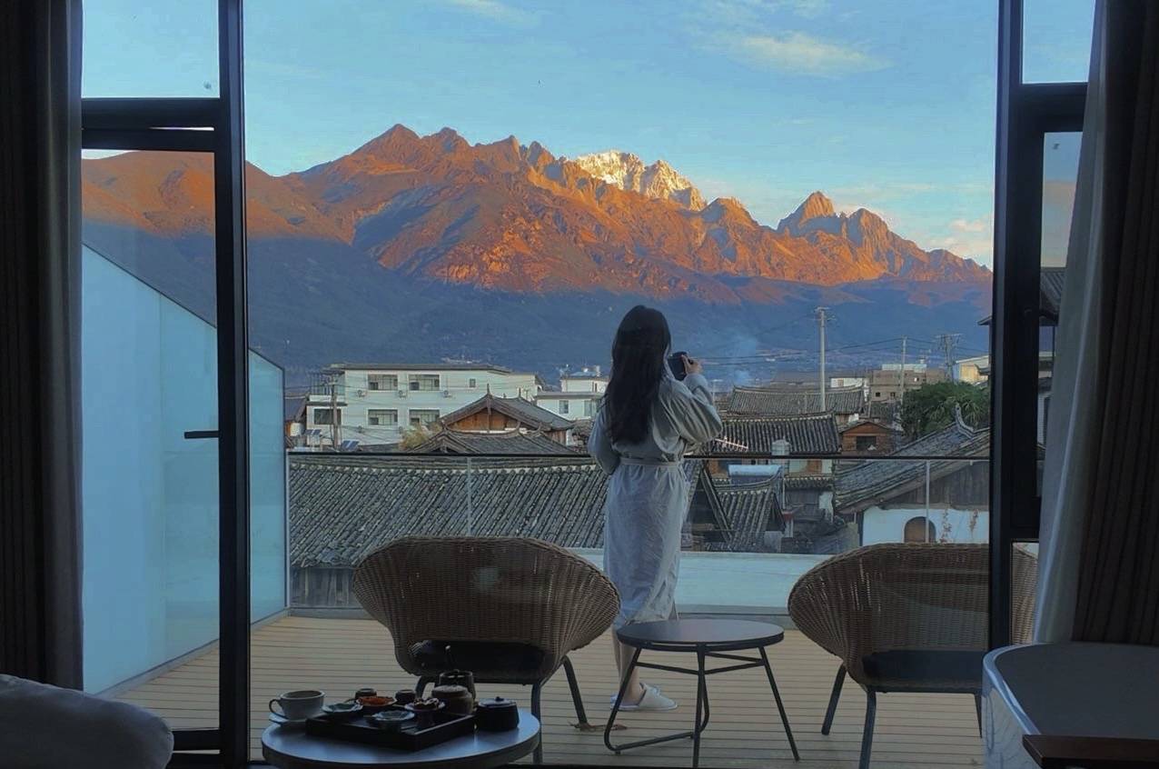 玉雪逸境•日照金山｜雪山度假轻奢民宿(白沙古镇店)图片