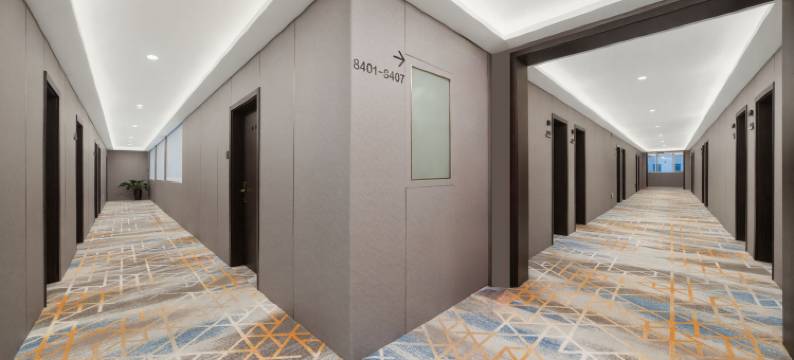 途客轻居酒店(潍坊火车站北广场泰华城店)图片