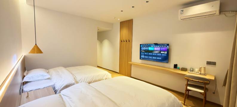 腾飞酒店(峨眉山报国寺店)图片