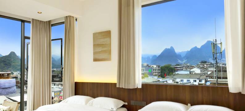 月之云民宿(兴坪古镇二十元背景风景区店)图片