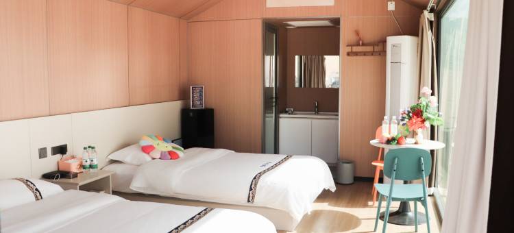 忘沙暖居沙漠星空露营地图片