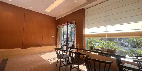 簡裏酒店(咸寧通山月亮灣夜市城店)