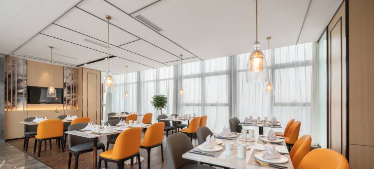 重庆杨家坪步行街建国铂萃酒店图片